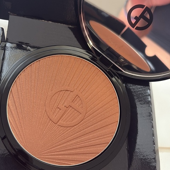 NIB 110 Giorgio Armani Luminous Silk Creamy Bronzing Powder - Picture 7 of 8